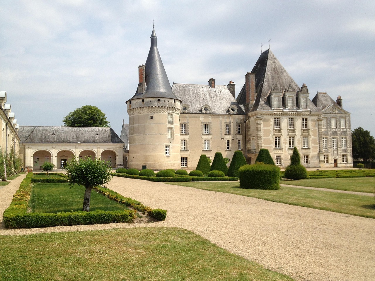 chateau south of france weddings - Occitanie weddings